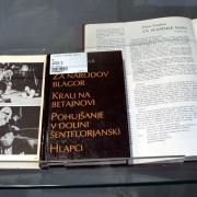 Povod za našo razstavo je najnovejša koprodukcijska uprizoritev Pohujšanja v dolini šentflorjanski, ki je nastala ob stoti obletnici dramatikove smrti.