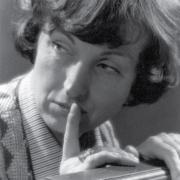 Alja Tkačev, foto studio Potrč, vir: Ikonoteka SLOGI – Gledališki muzej.