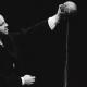 Jernej Šugman kot Hamlet v: William Shakespeare, Hamlet, SNG Drama Ljubljana, 1994/95. Foto: Tone Stojko. Vir: Ikonoteka SLOGI – Gledališki muzej.