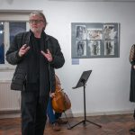 Cveta Mirnik: kostumografinja in njen svet, odprtje razstave. Savinov likovni salon Žalec, 26. marca 2026. Foto: ZKŠT Zavod za kulturo, šport in turizem Žalec.