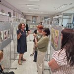 Odprtje razstave Cveta Mirnik: kostumografinja in njen svet v Občinski knjižnici Žalec, 17. junija 2026. Foto: Tanja Pilih / Medobčinska splošna knjižnica Žalec.